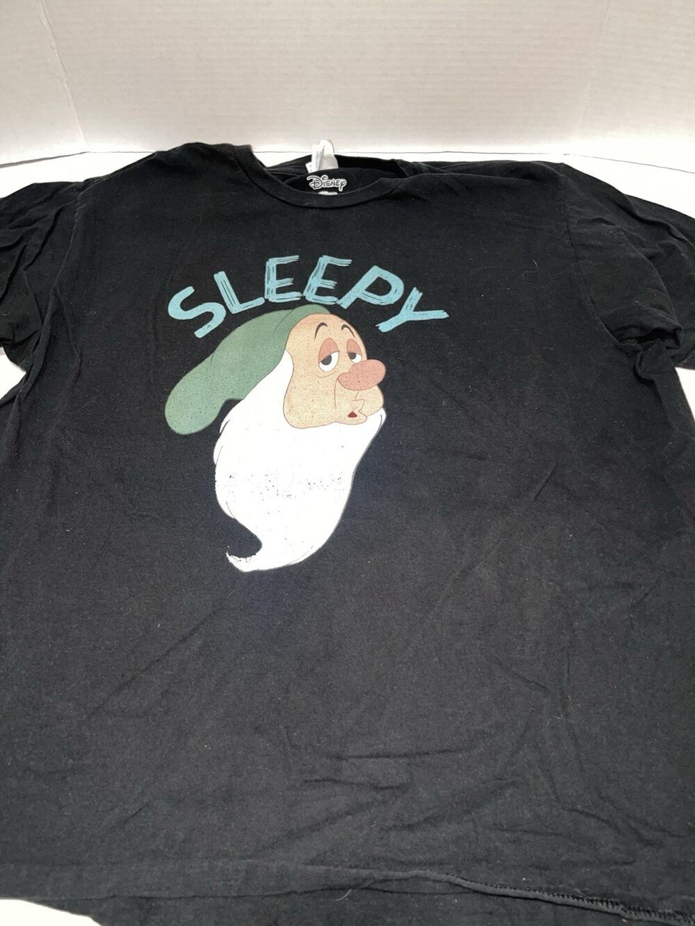 Disney Snow White And The Seven Dwarves Sleepy Big Face Black Men’s Size Large